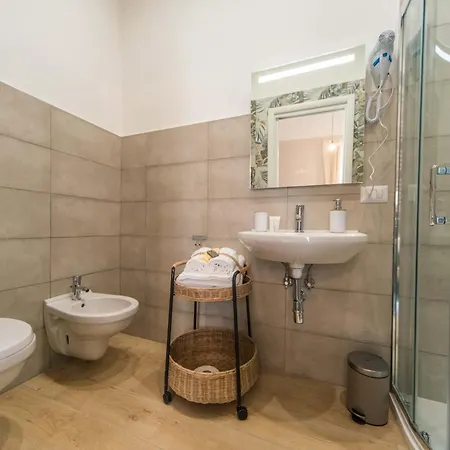 Porto Maison D' Hotes בית הארחה